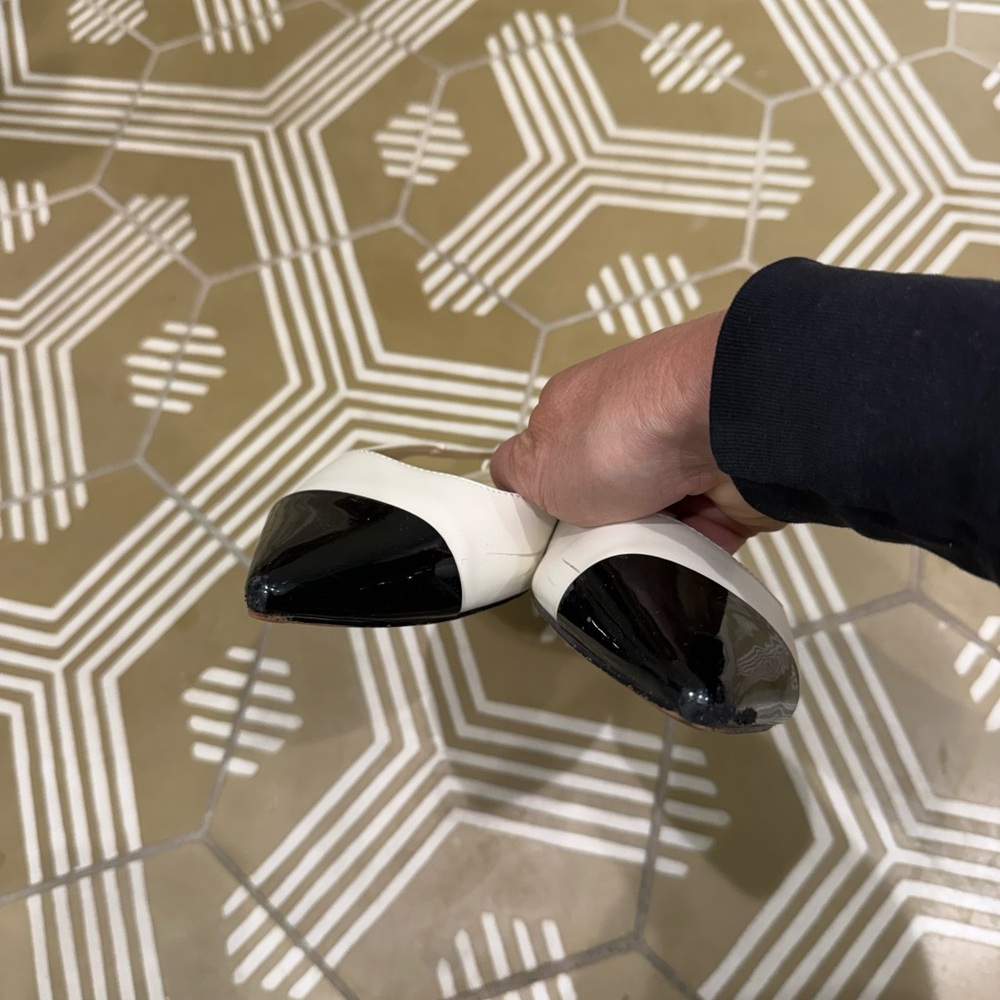Nine West White and Black Pointed Slingback Flats - Picture 3 of 4